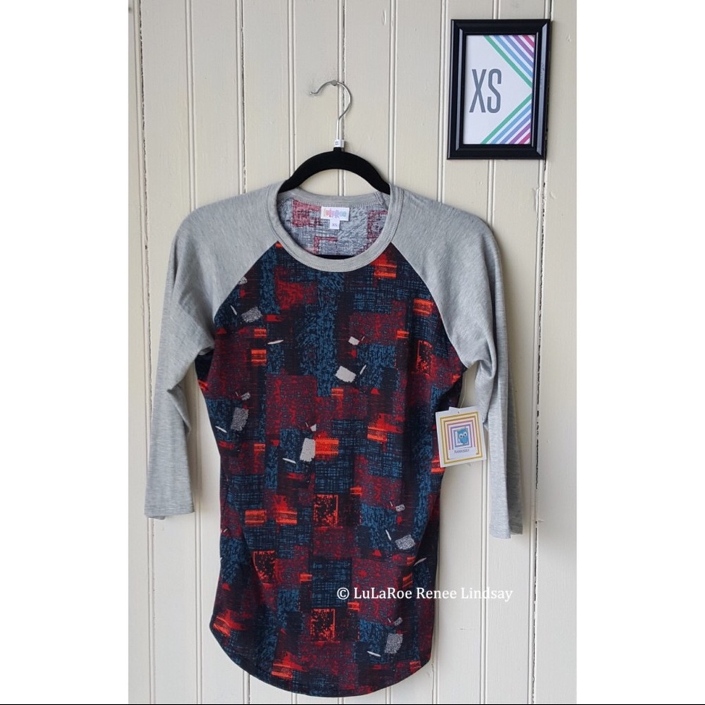BNWT Lularoe Randy Tee